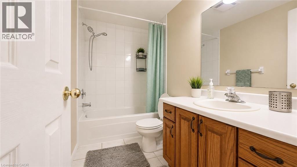 287 Resurrection Drive Unit# Upper, Kitchener, ON