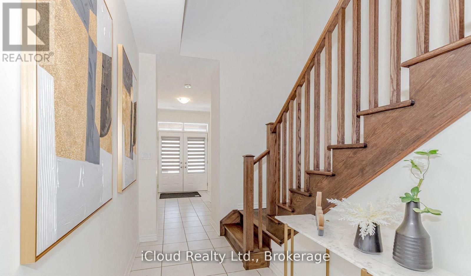 98 Eberly Woods Drive, Caledon, ON - Indoor Photo Showing Other Room