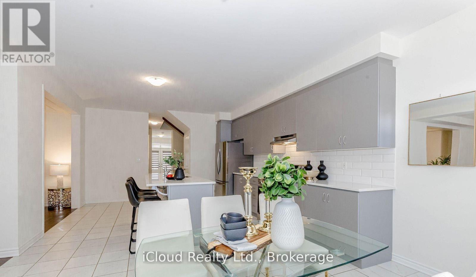 98 Eberly Woods Drive, Caledon, ON - Indoor Photo Showing Other Room