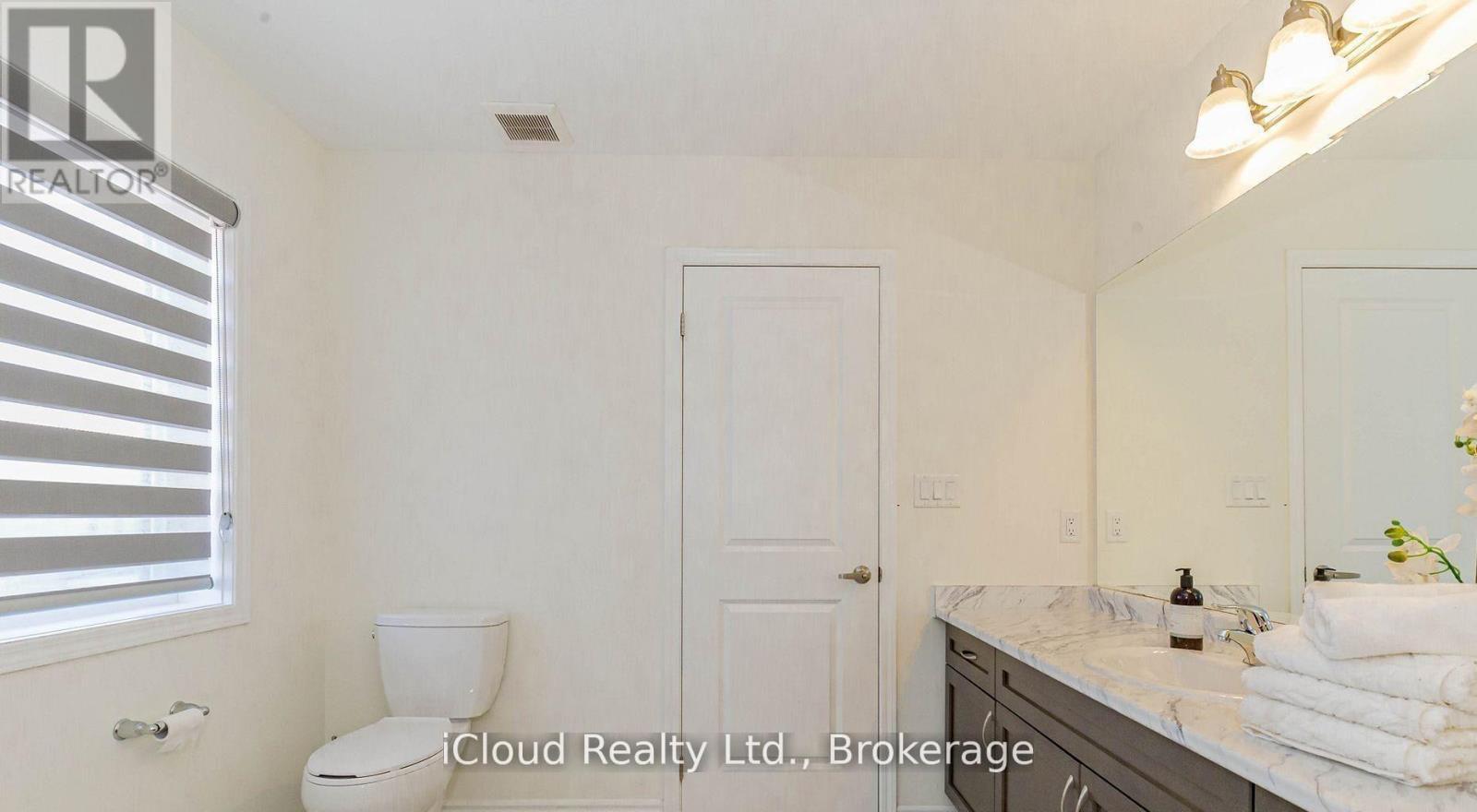 98 Eberly Woods Drive, Caledon, ON - Indoor Photo Showing Bathroom