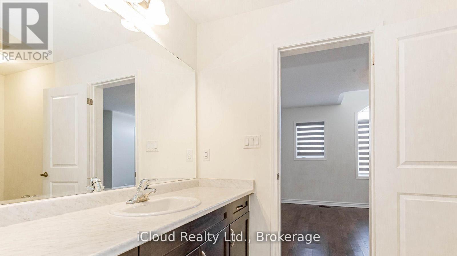 98 Eberly Woods Drive, Caledon, ON - Indoor Photo Showing Bathroom
