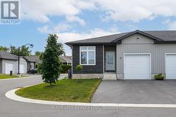 18 DAYTON COURT Prince Edward County, ON K0K 2T0