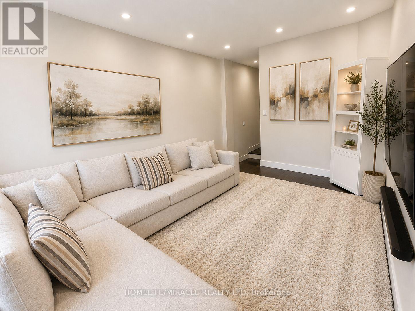 11 Reistview Street, Kitchener, ON