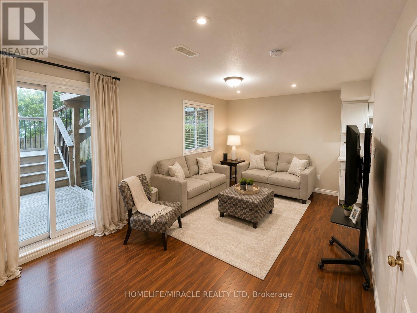 11 Reistview Street, Kitchener, ON