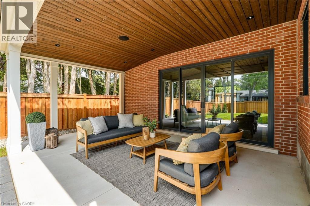 727 King Road, Burlington, ON