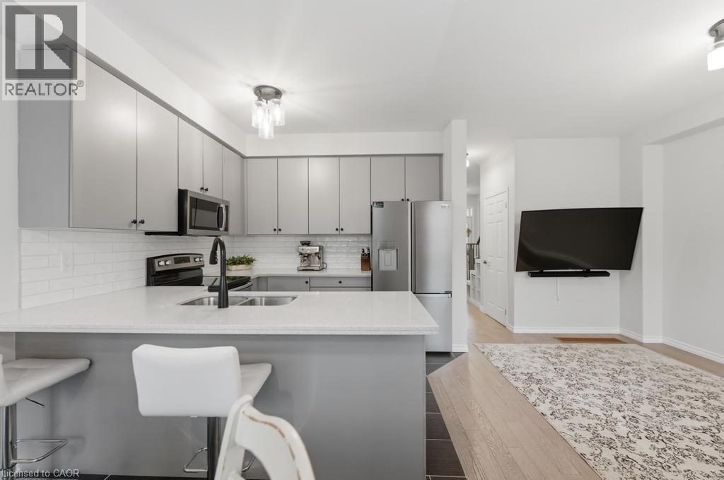 35 Arnold Marshall Boulevard, Caledonia, ON
