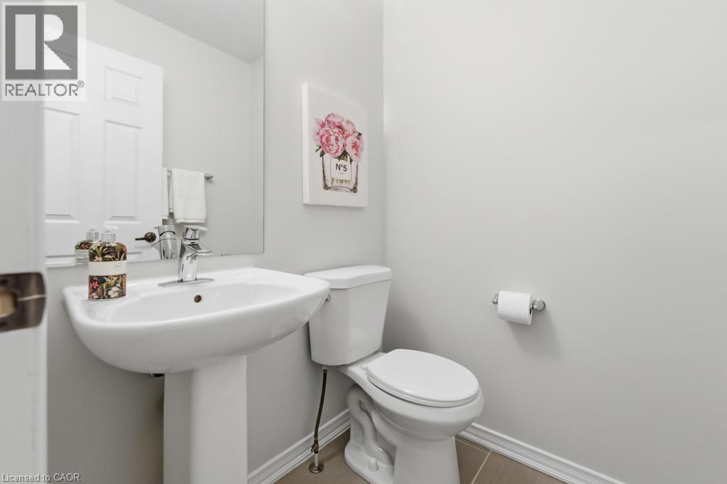 35 Arnold Marshall Boulevard, Caledonia, ON