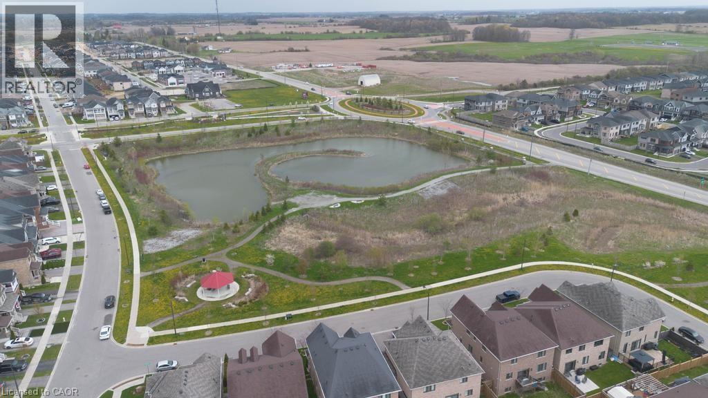35 Arnold Marshall Boulevard, Caledonia, ON
