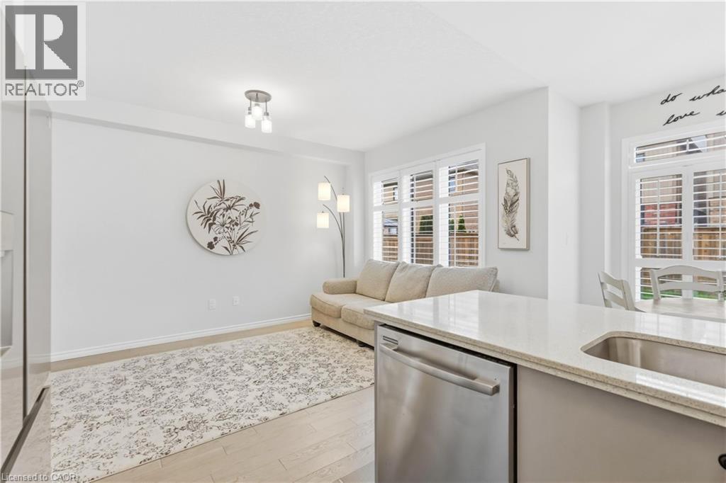 35 Arnold Marshall Boulevard, Caledonia, ON