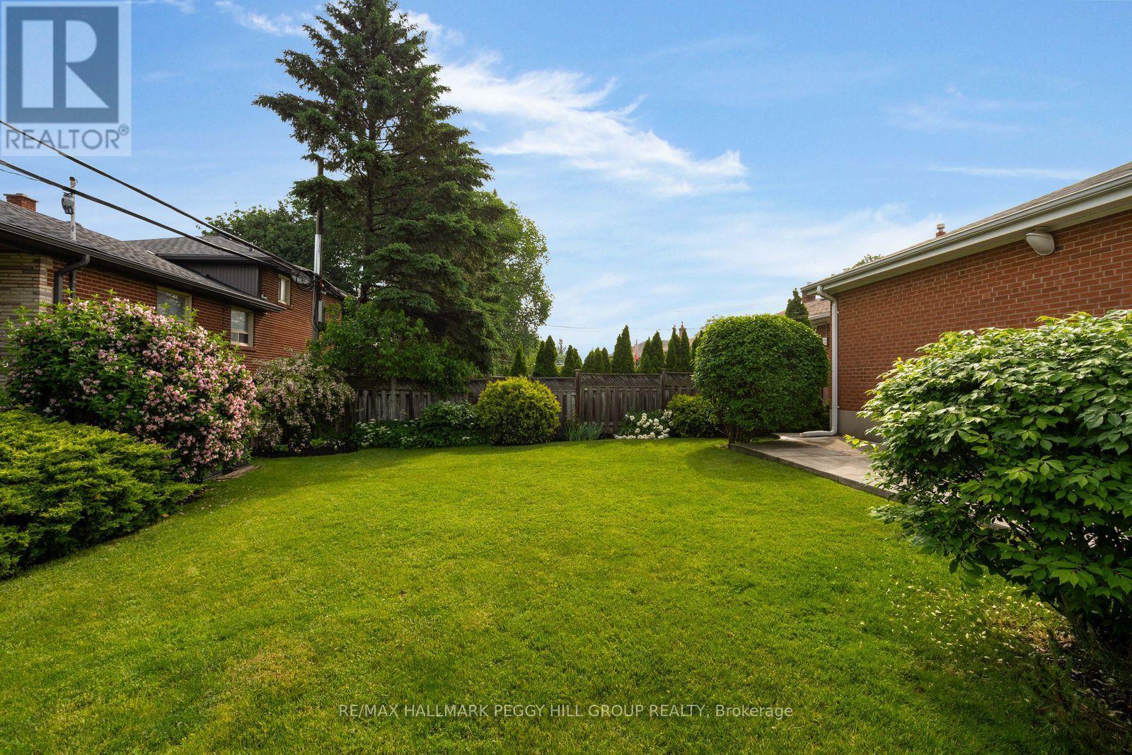 77 Stapleton Drive, Toronto, ON