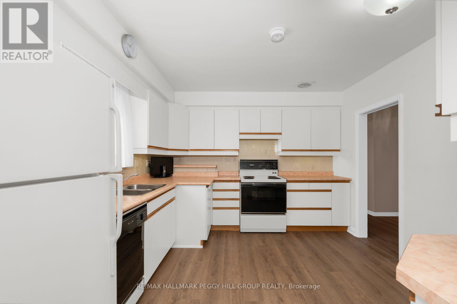 77 Stapleton Drive, Toronto, ON