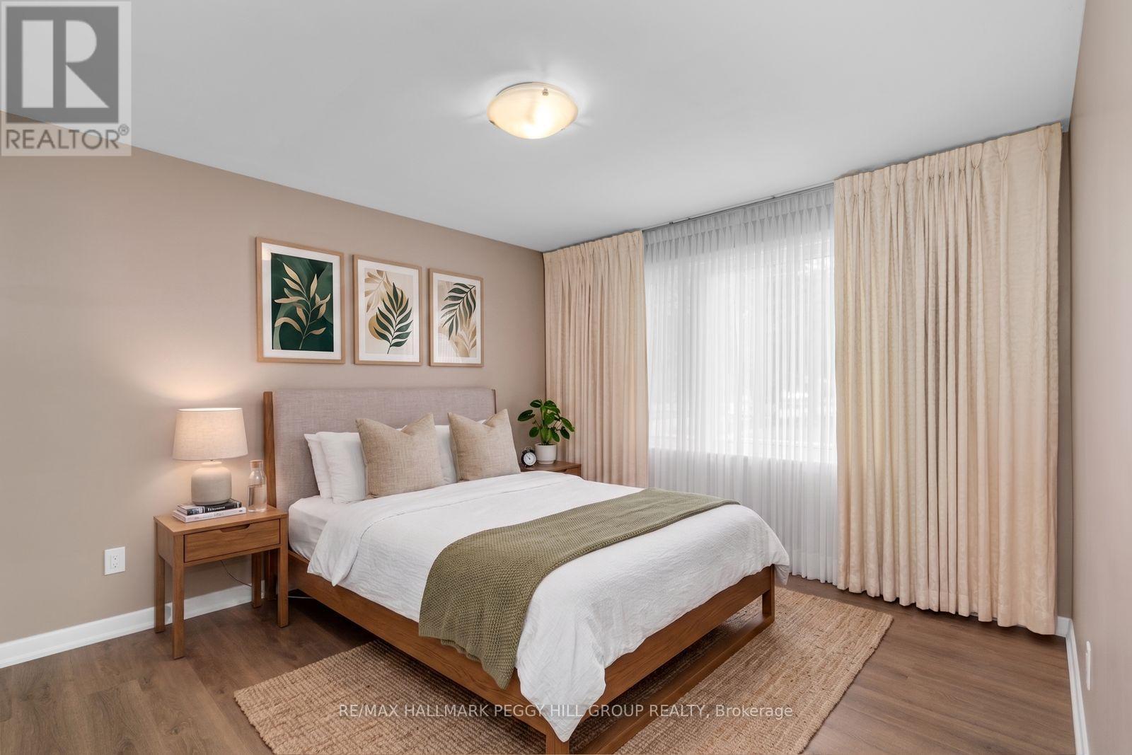 77 Stapleton Drive, Toronto, ON