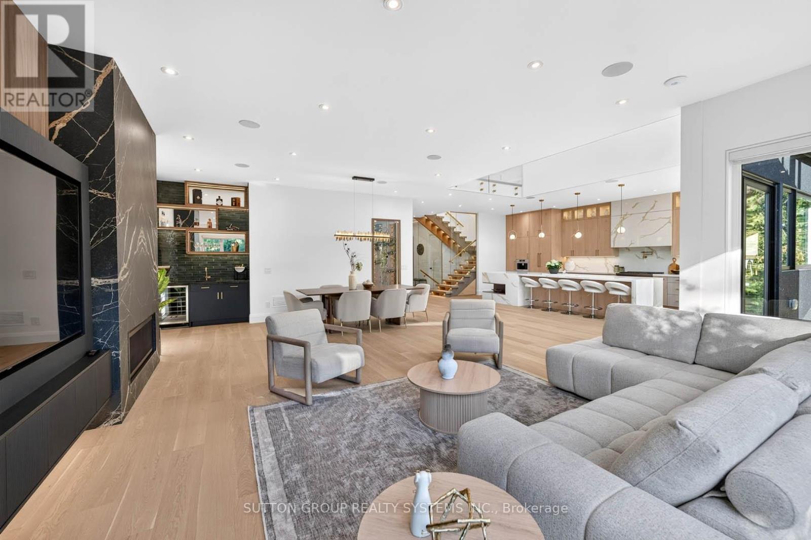 272 Renforth Drive, Toronto, ON