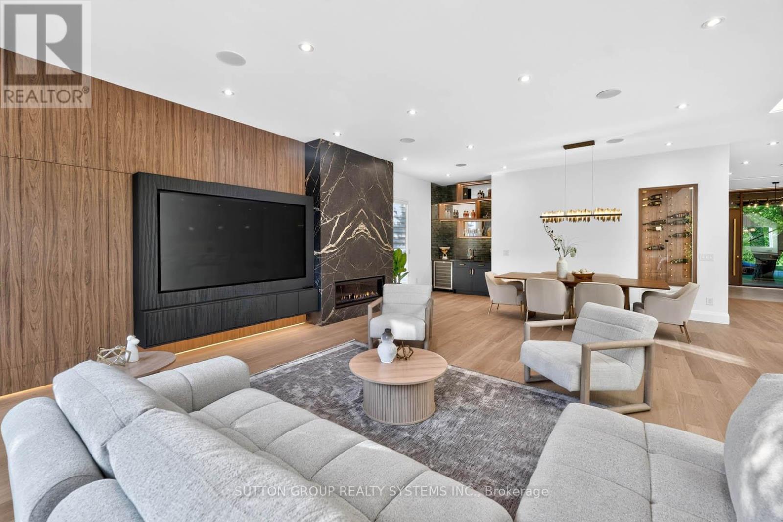 272 Renforth Drive, Toronto, ON