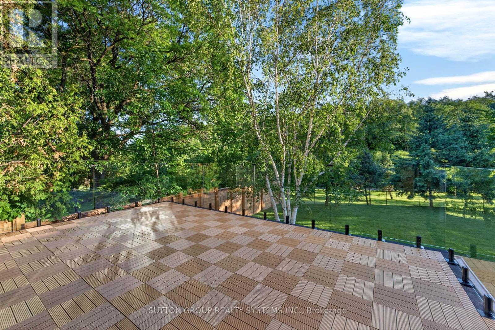 Patio on Main level - 272 Renforth Drive, Toronto, ON