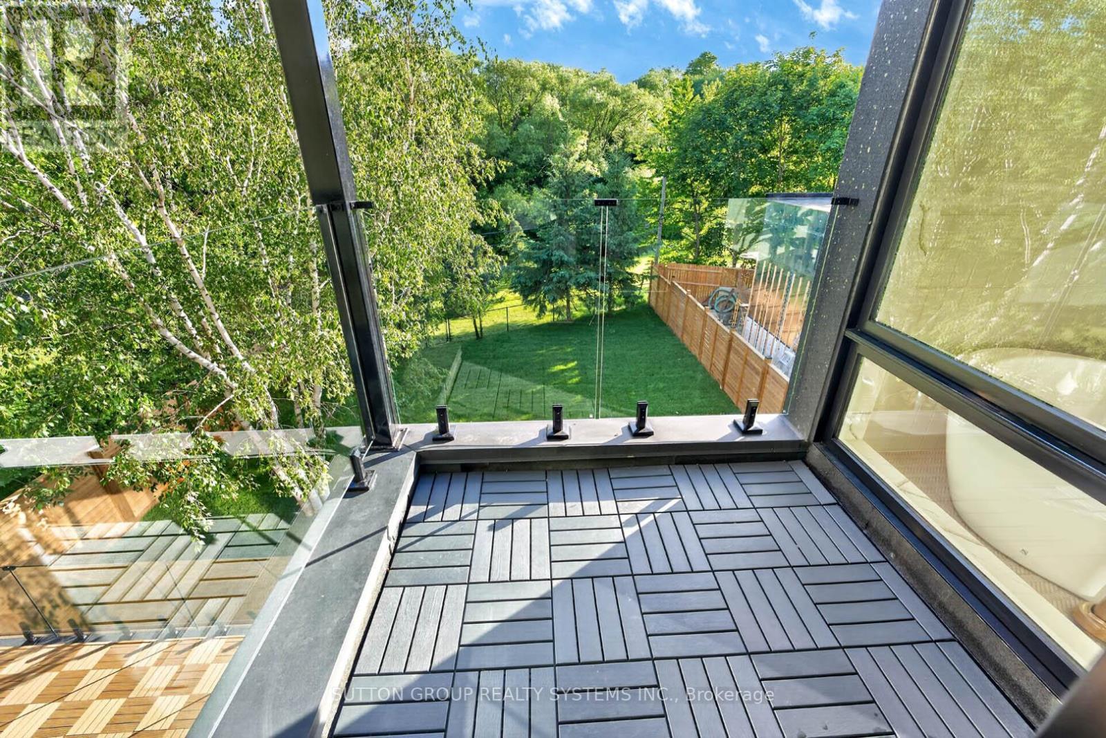 Balcony in primary bedroom - 272 Renforth Drive, Toronto, ON