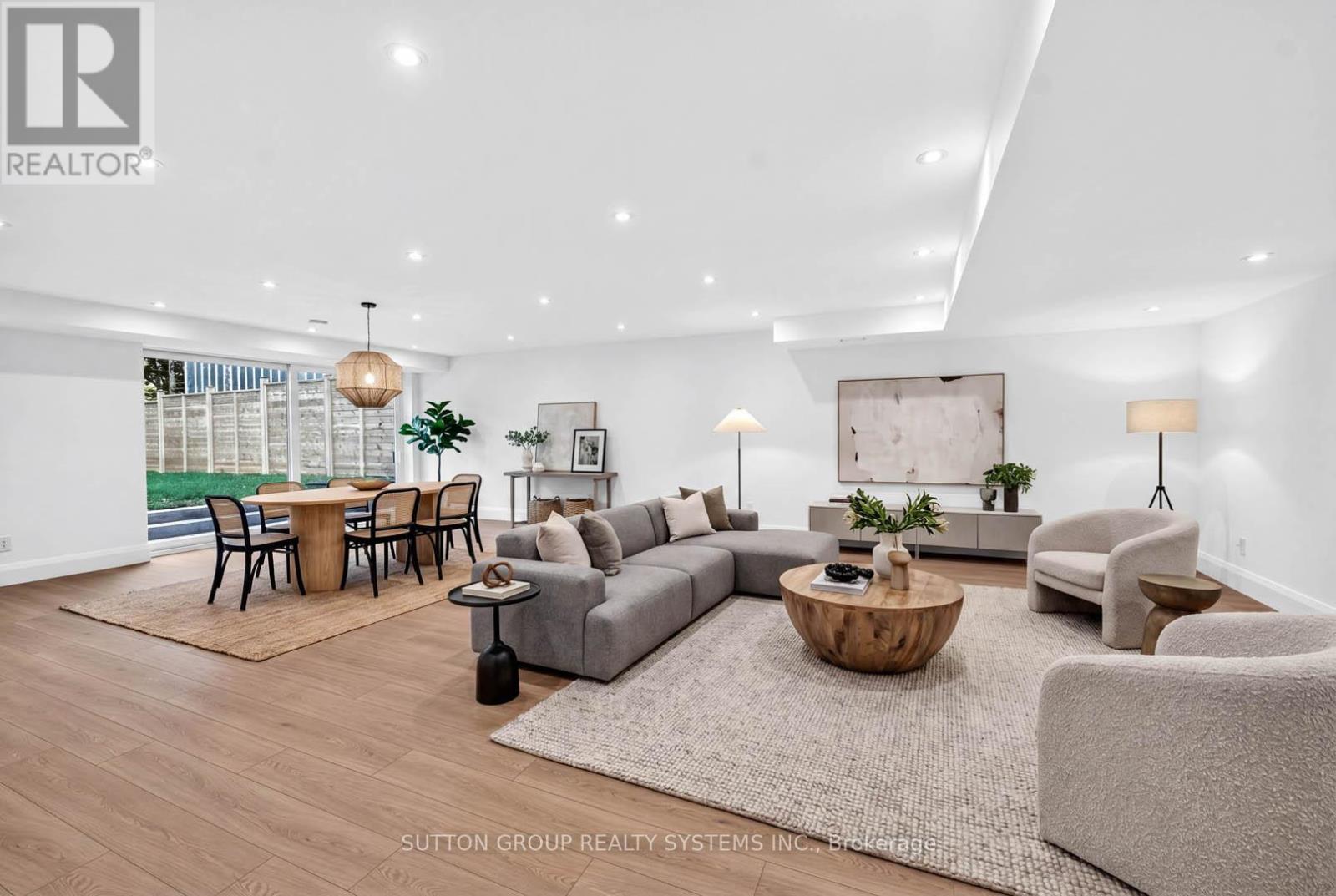 Ground level_Virtually staged - 272 Renforth Drive, Toronto, ON