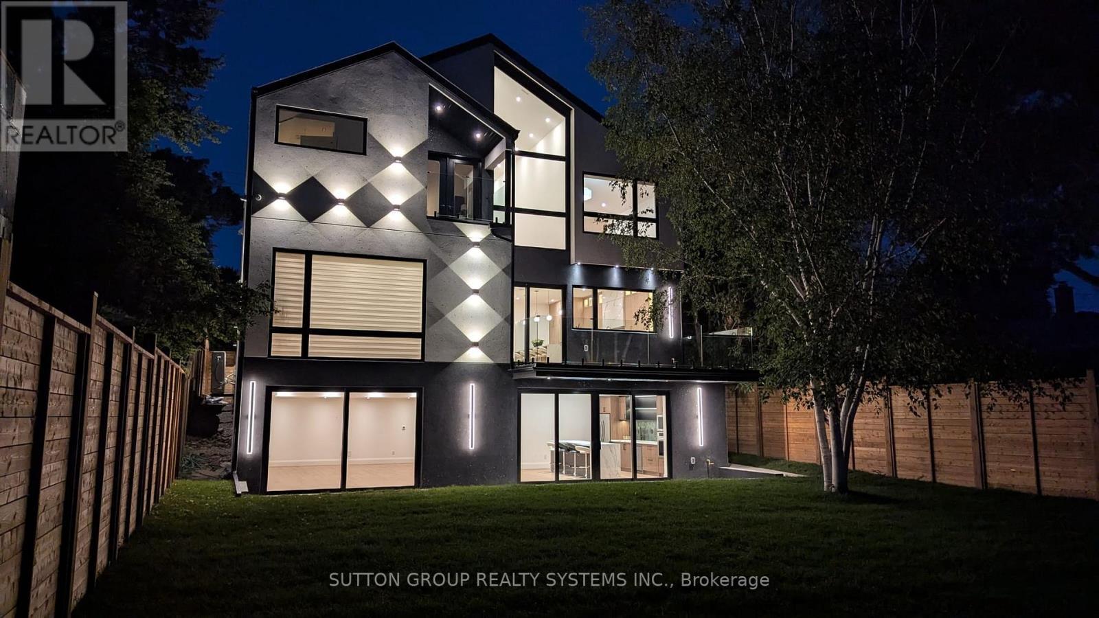 272 Renforth Drive, Toronto, ON