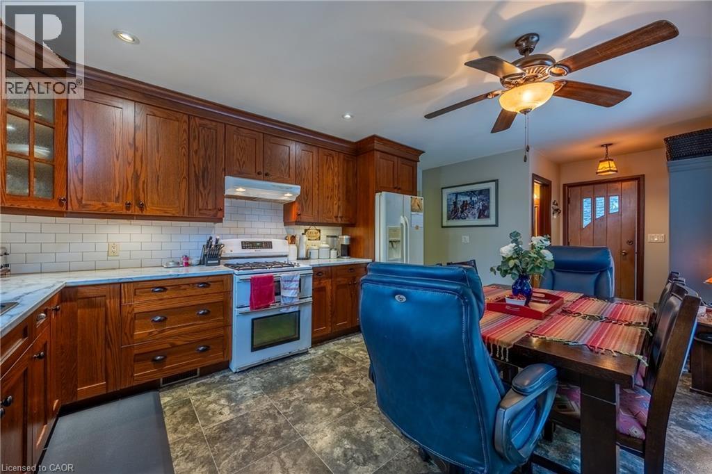 Fully updated Darbishire Kitchen - 72 Crescent Boulevard, Simcoe, ON - Indoor Photo Showing Kitchen