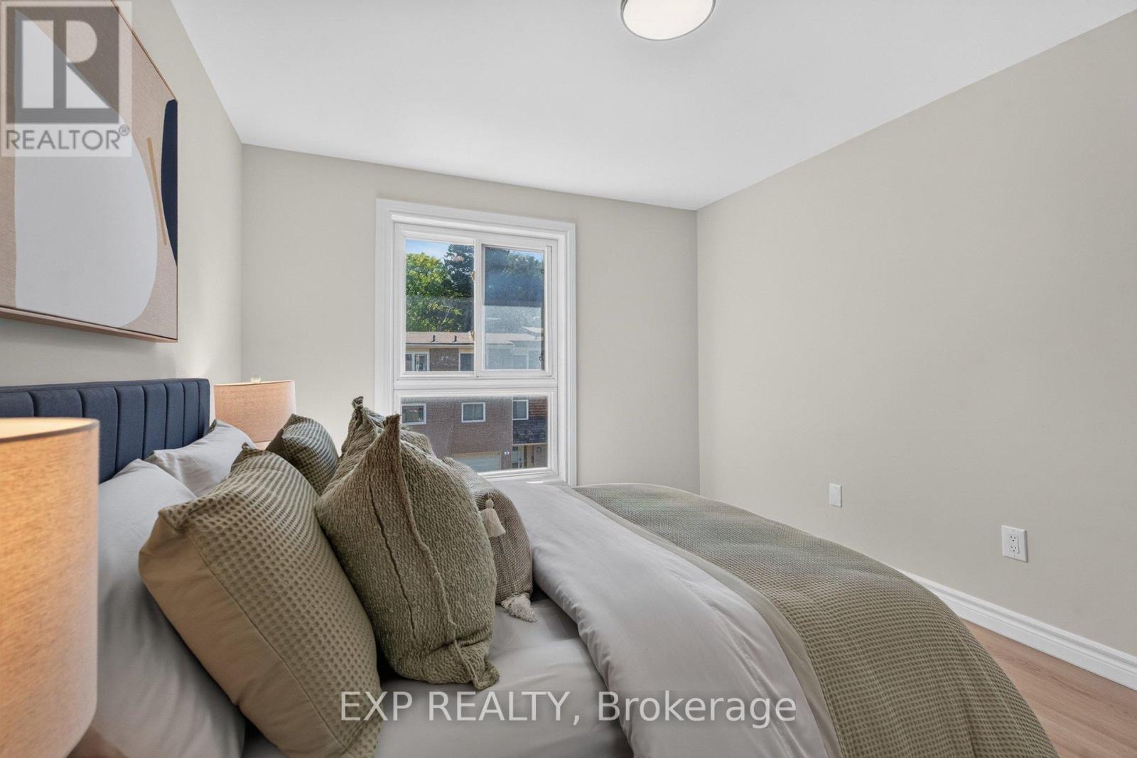 38 Rusty Crestway, Toronto, ON