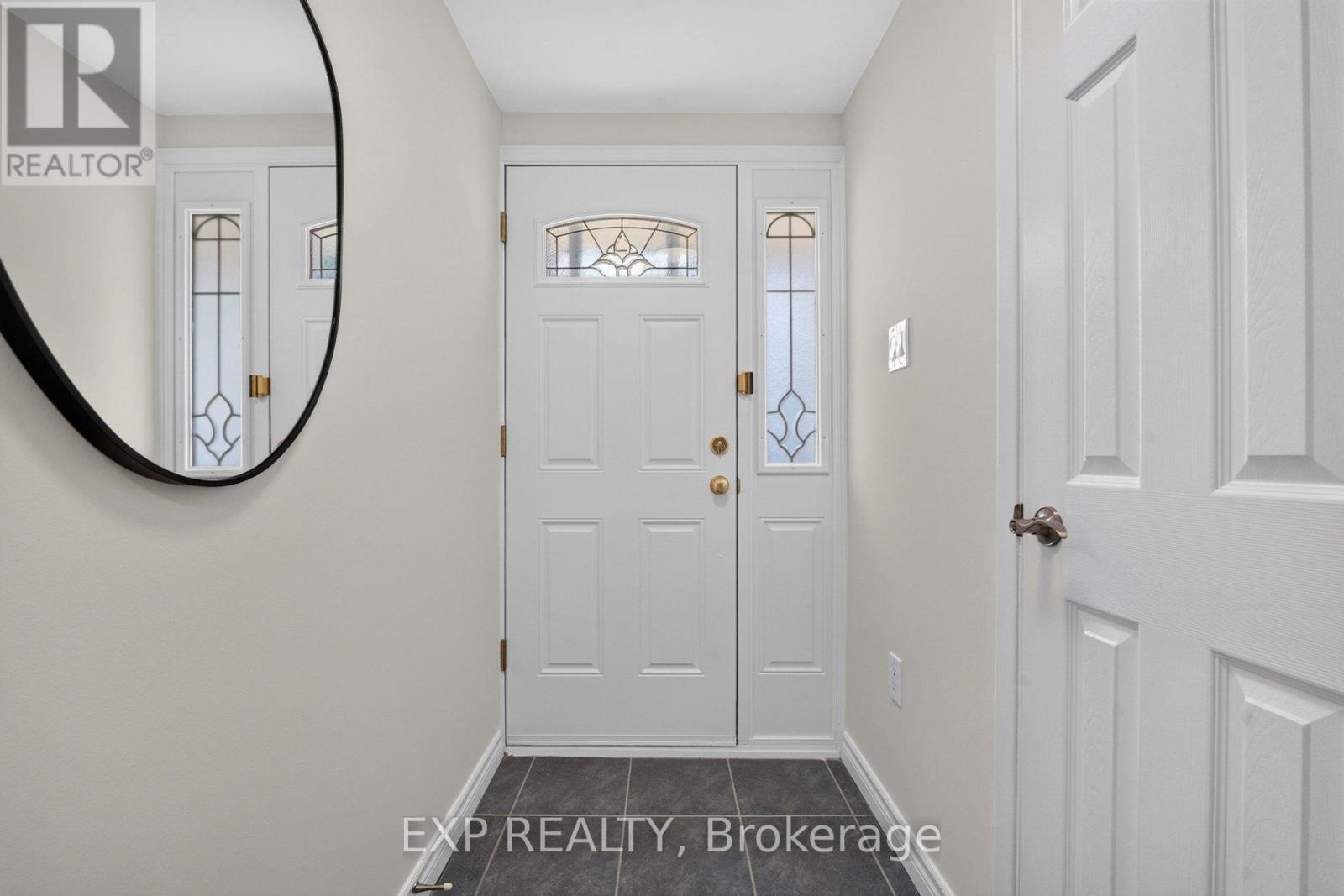 38 Rusty Crestway, Toronto, ON