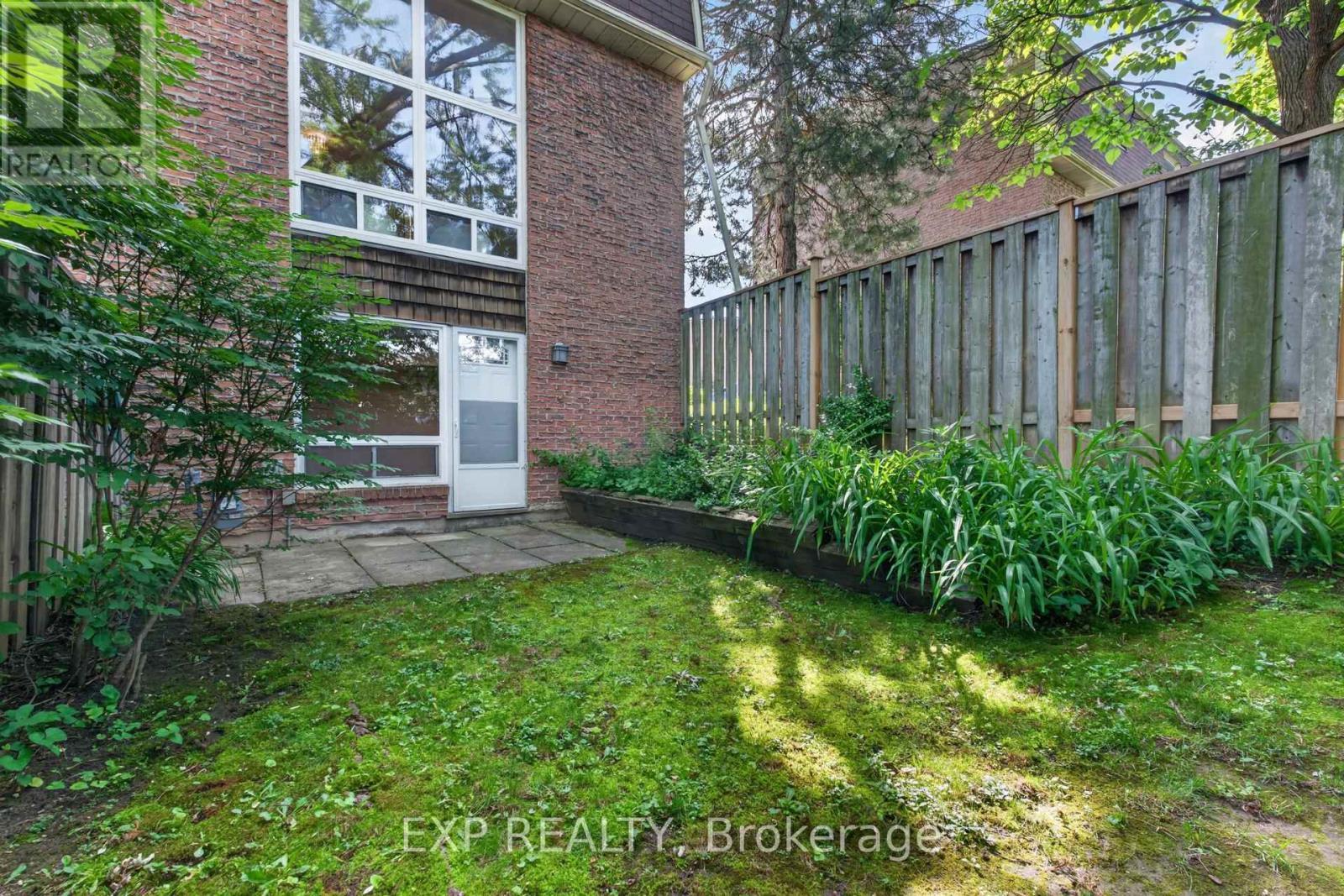 38 Rusty Crestway, Toronto, ON