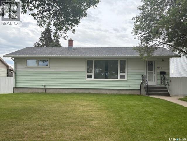 335 Central Avenue S, Swift Current, SK