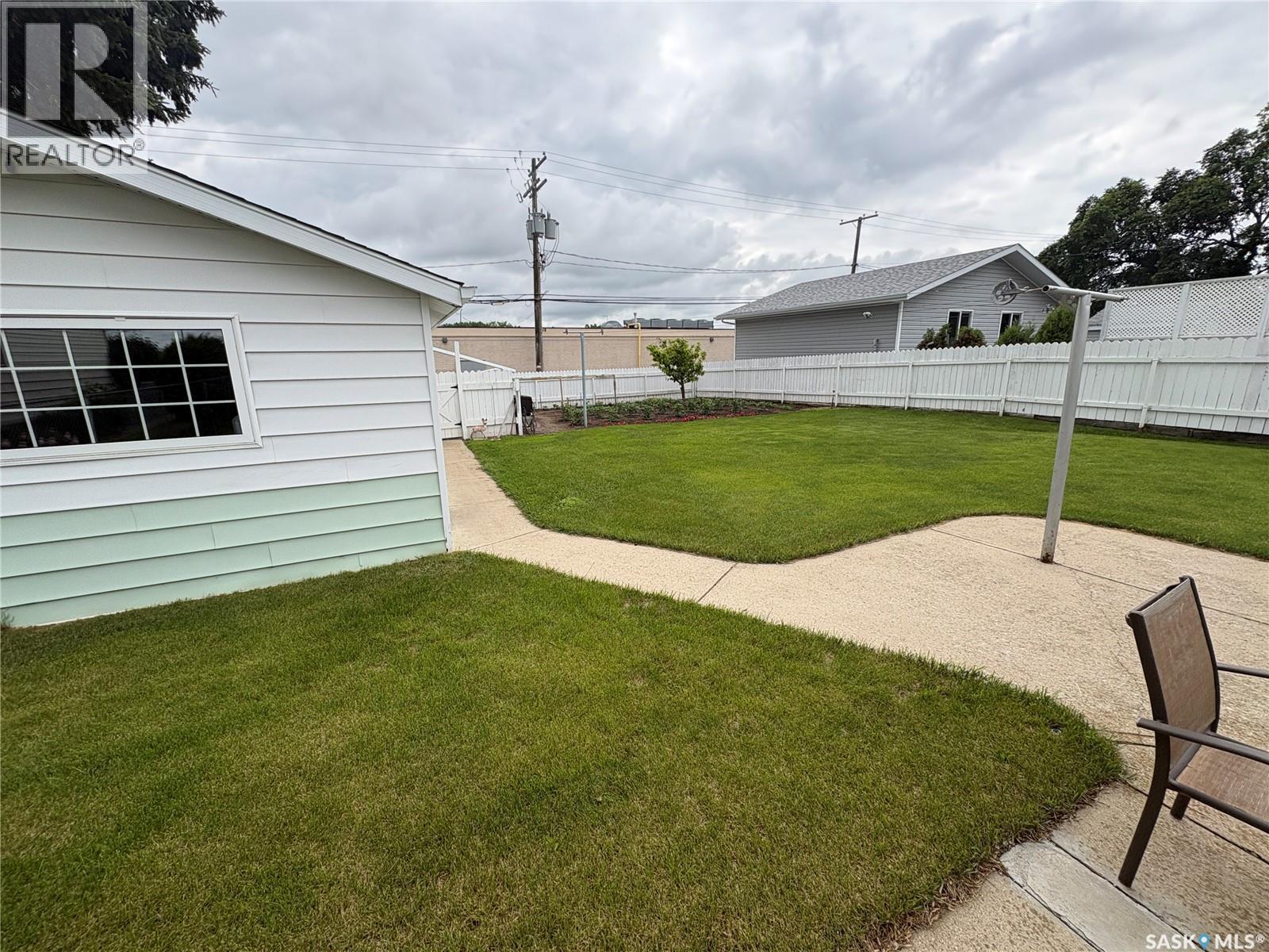 335 Central Avenue S, Swift Current, SK