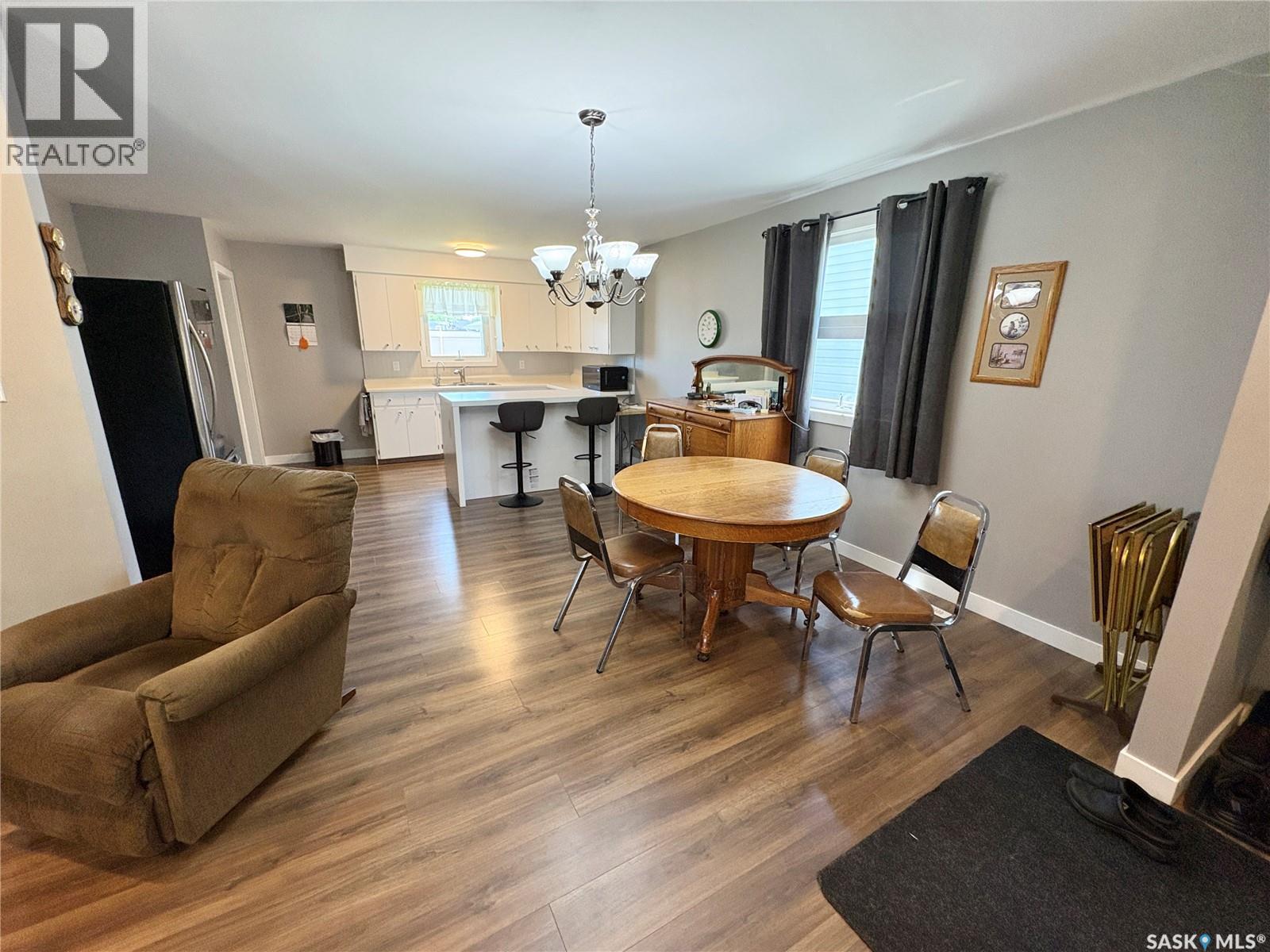 335 Central Avenue S, Swift Current, SK