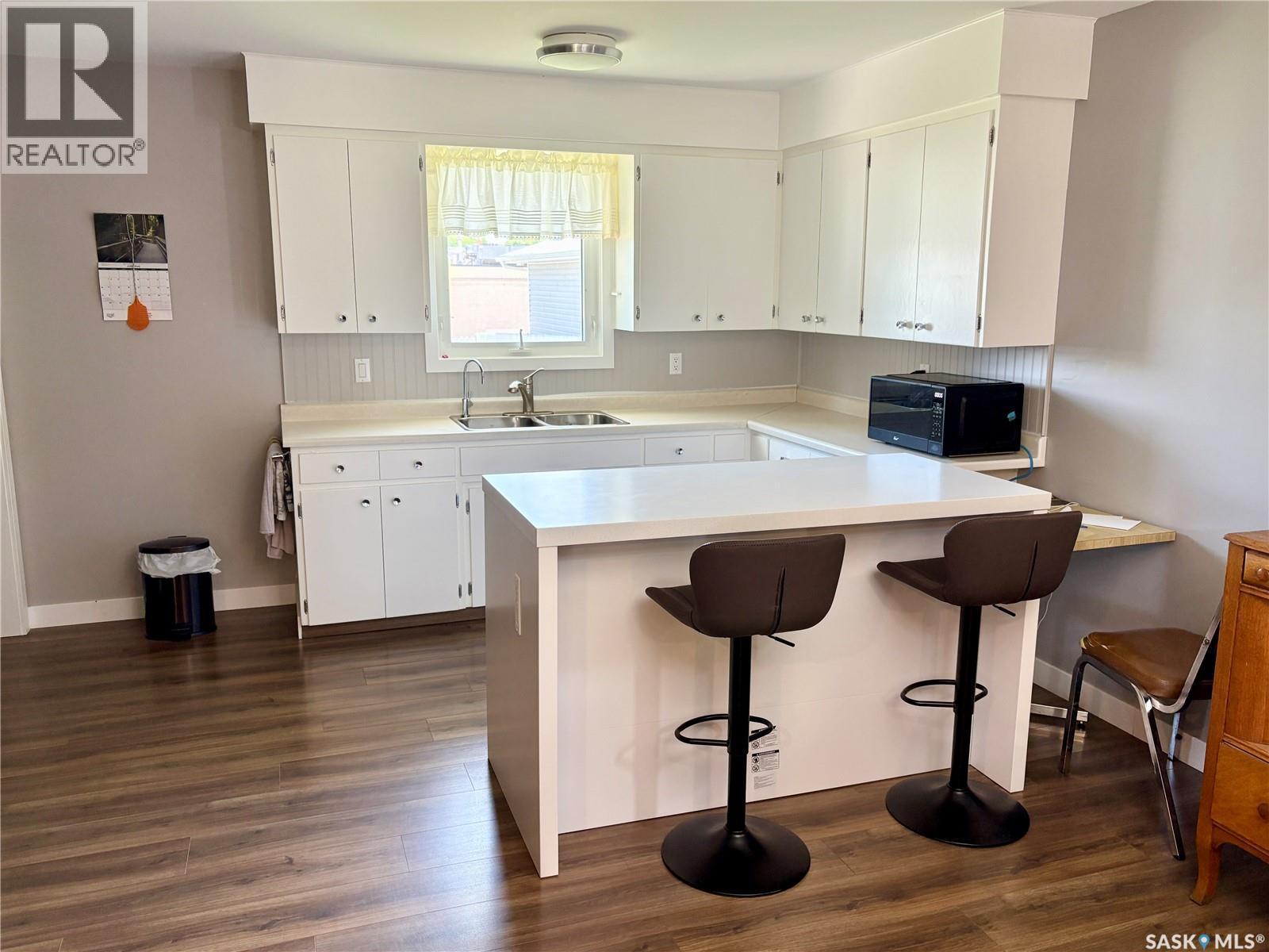 335 Central Avenue S, Swift Current, SK