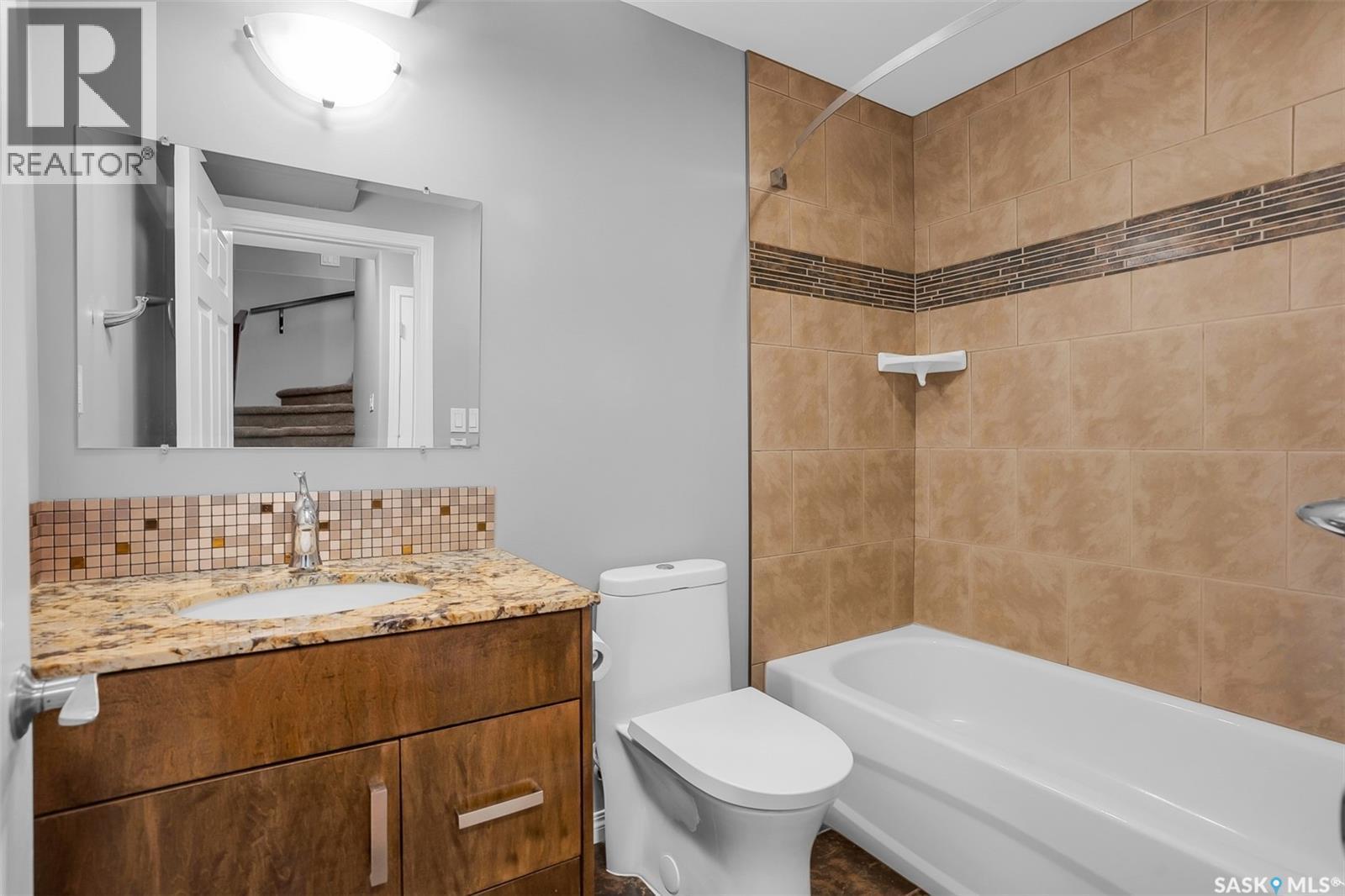 643 Hampton Circle, Saskatoon, SK