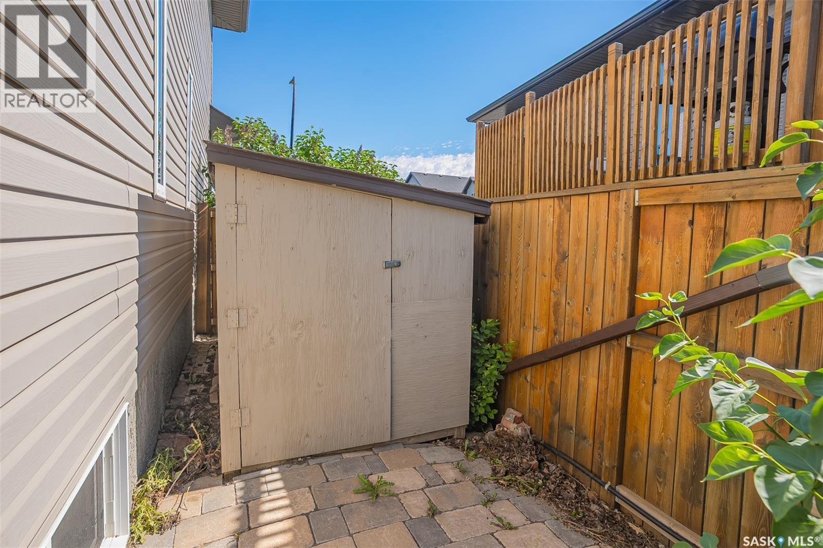 643 Hampton Circle, Saskatoon, SK