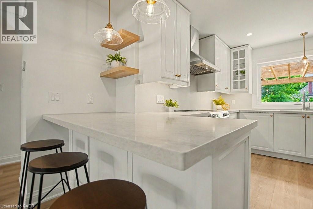 72 Mountain Park Avenue, Hamilton, ON