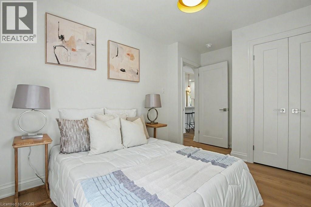 72 Mountain Park Avenue, Hamilton, ON
