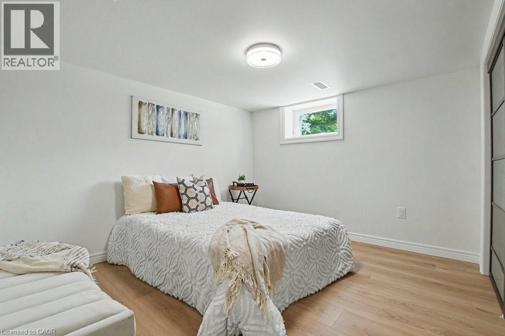 72 Mountain Park Avenue, Hamilton, ON