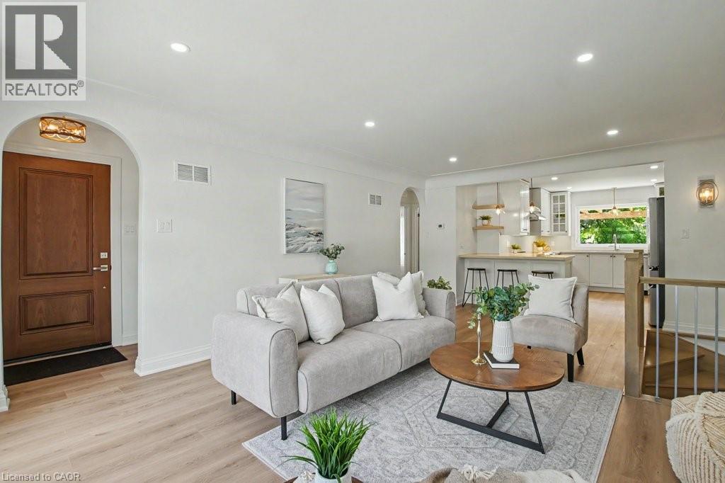 72 Mountain Park Avenue, Hamilton, ON