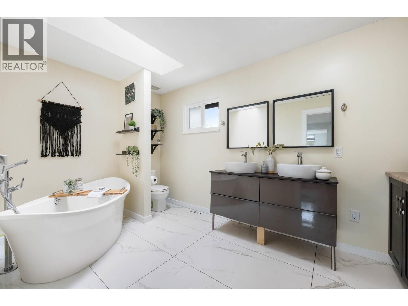2378 Mariana Place, Coquitlam, BC