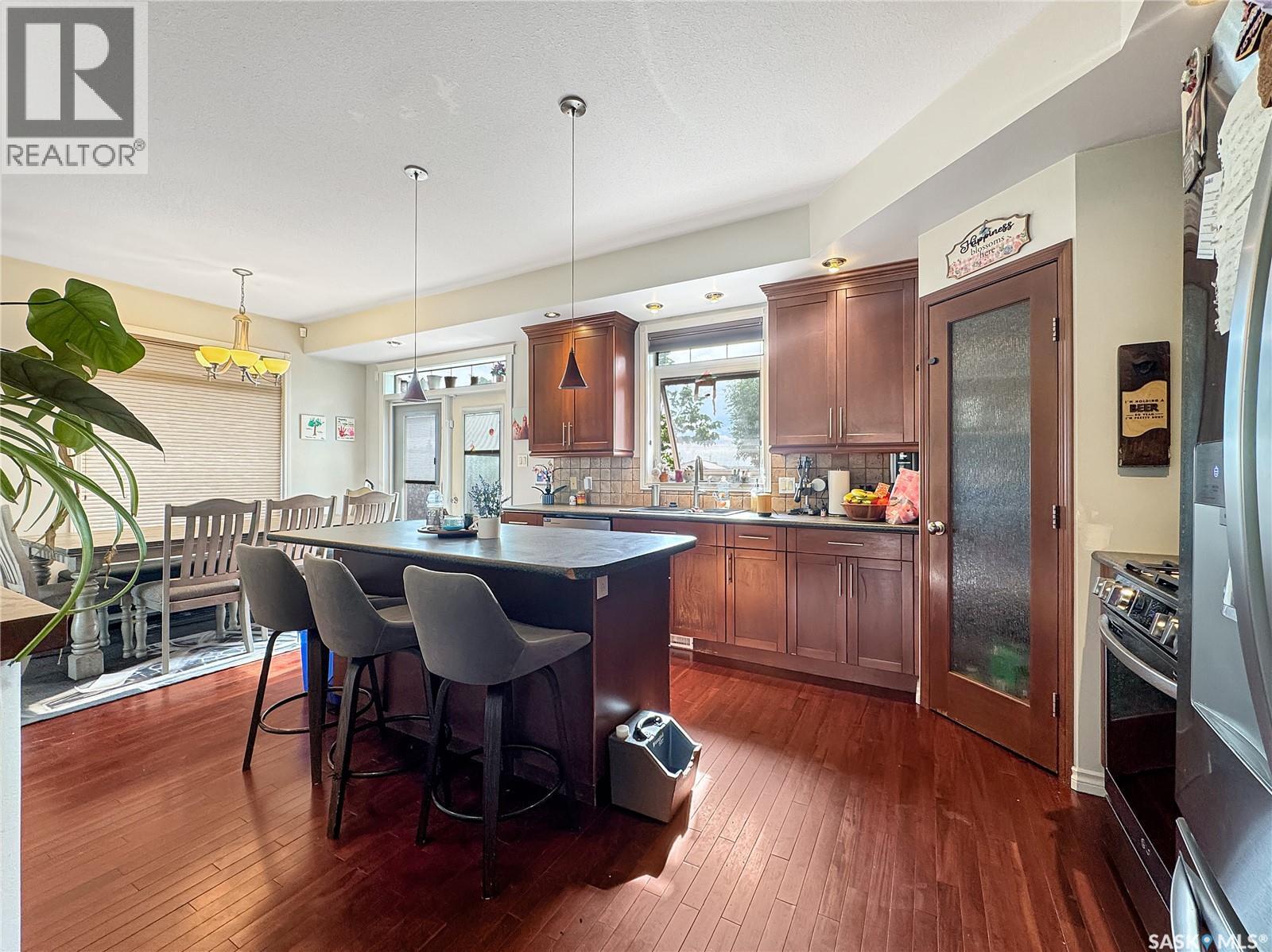 71 4Th Avenue, Battleford, SK