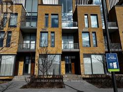 TH 20 - 7 BUTTERMILL AVENUE Vaughan, ON L4K 0M5