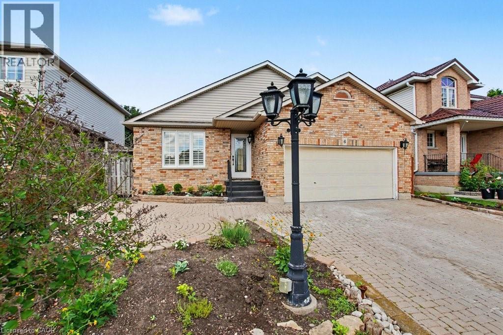 6 Theodore Drive, Hamilton, ON