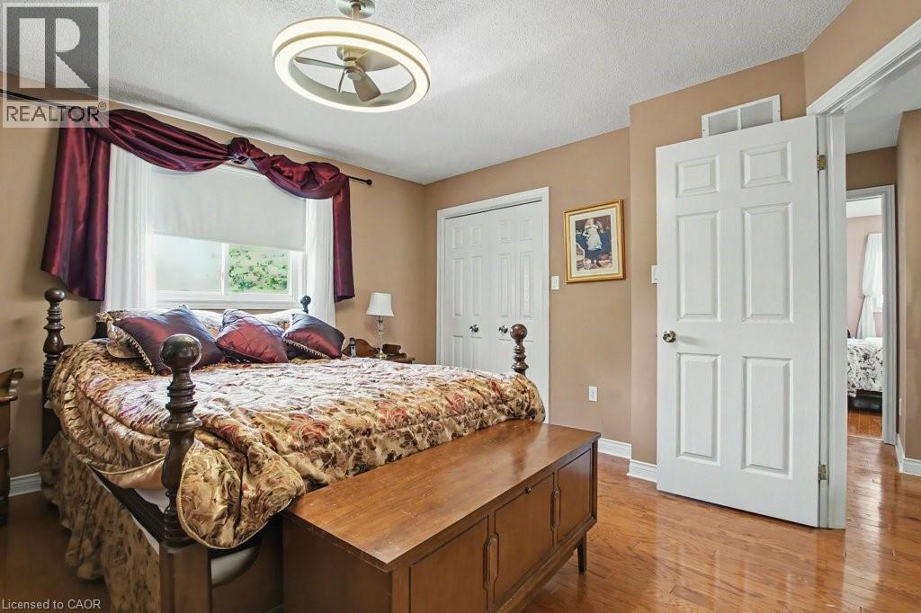 6 Theodore Drive, Hamilton, ON