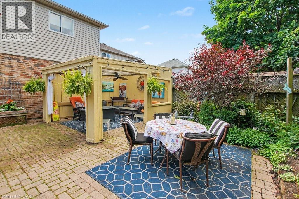 6 Theodore Drive, Hamilton, ON
