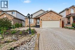 6 THEODORE Drive Hamilton, ON L9A 5J8