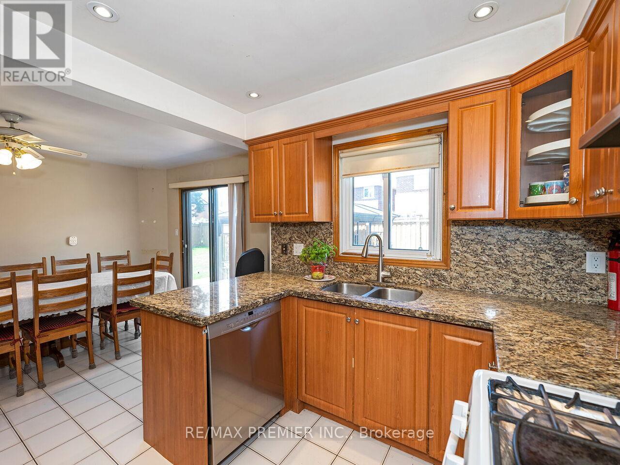 39 Brydon Court, Vaughan, ON