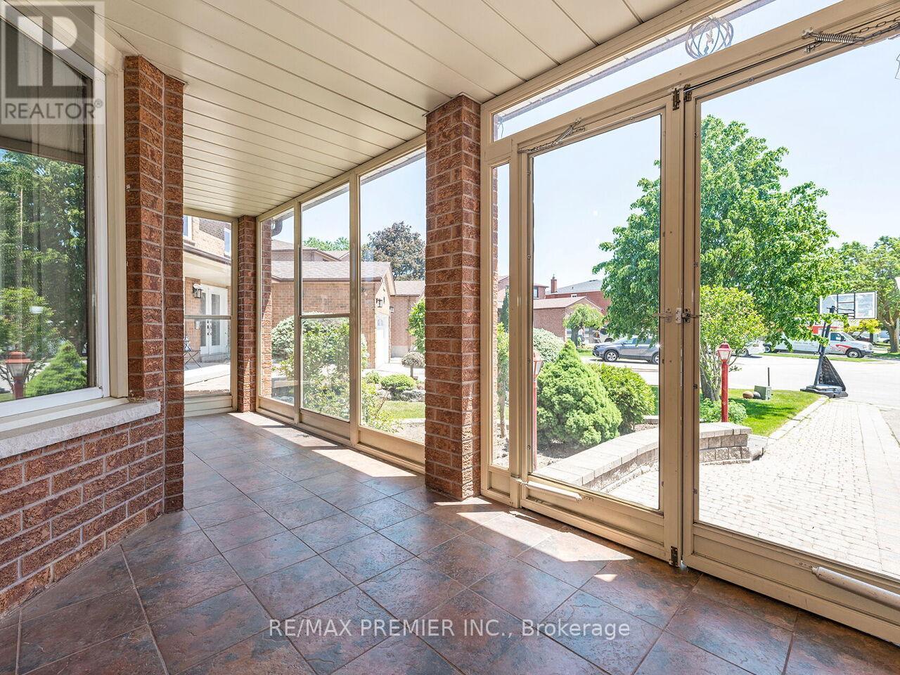 39 Brydon Court, Vaughan, ON