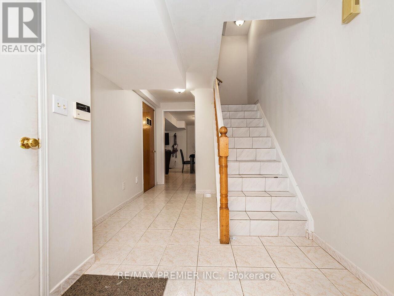 39 Brydon Court, Vaughan, ON