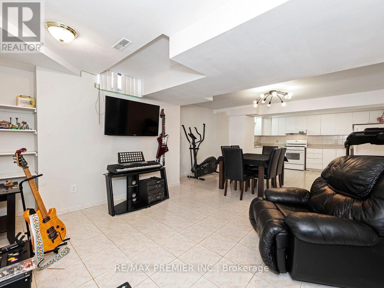 39 Brydon Court, Vaughan, ON