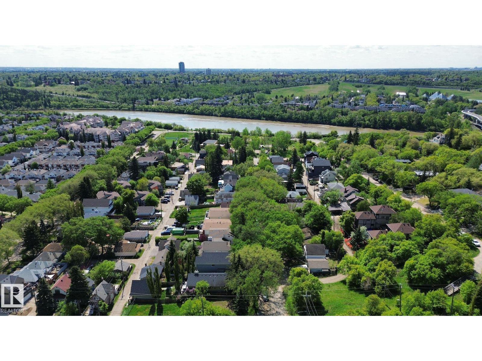 10173 93 St Nw, Edmonton, AB