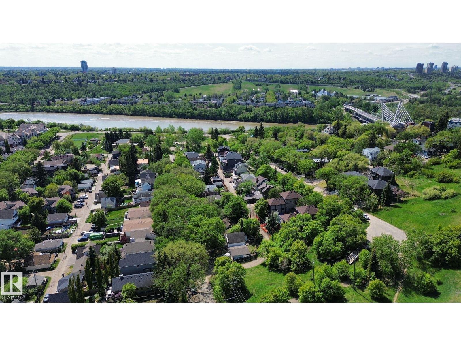 10173 93 St Nw, Edmonton, AB