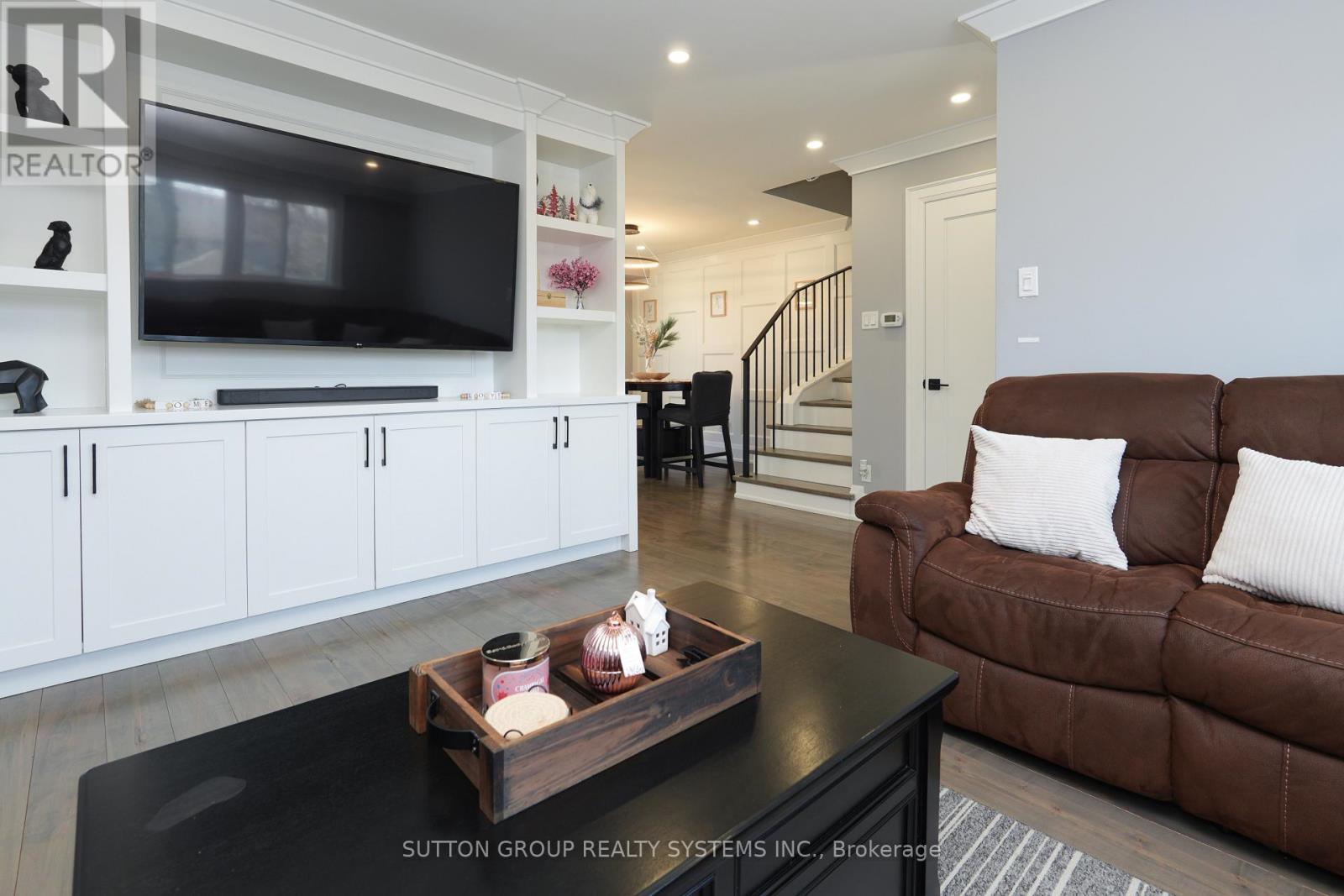 70 Courtleigh Square, Brampton, ON